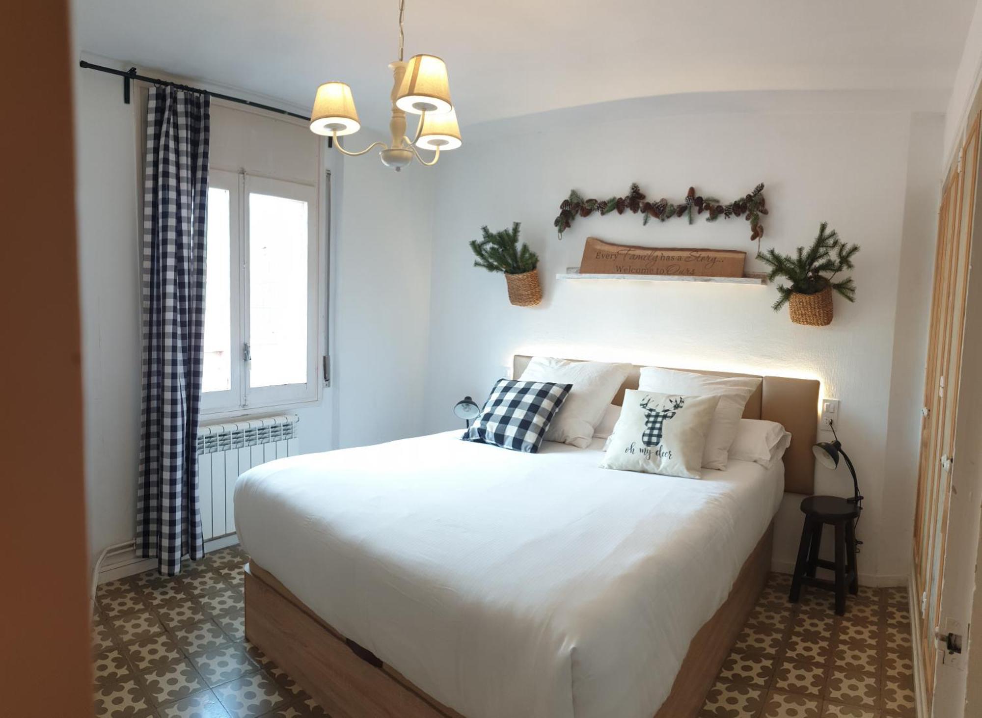 Casa Lola - Terraza Panoramica En El Centro Del Pueblo Apartman Sant Joan de les Abadesses Kültér fotó